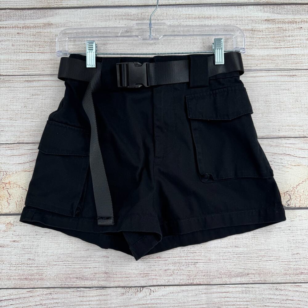 TNA Aritzia Cargo Pocket Belted Shorts Womens XS Black Canvas Seat Belt Style